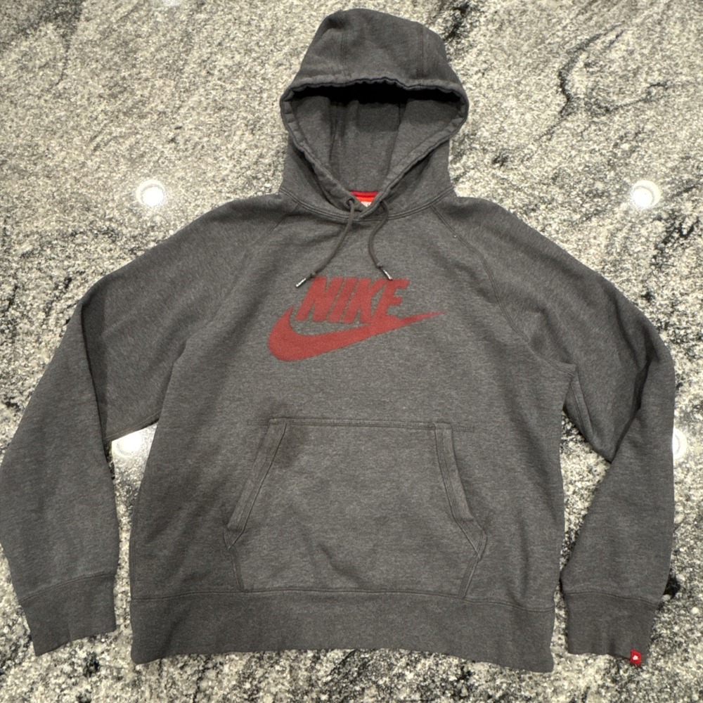 Nike Center Red Swoosh Spellout Gray Hoodie Mens Size Large Kangaroo Pockets